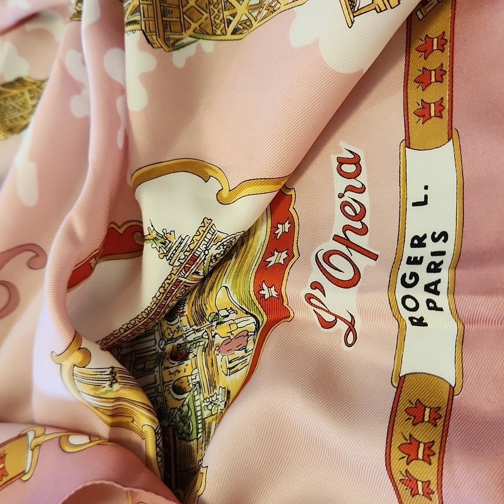 Roger L. Paris Scarf by Lahmy